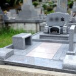 福岡市立平尾霊園に、AG98とG663を使用した、高さを抑えた洋型墓石が完成